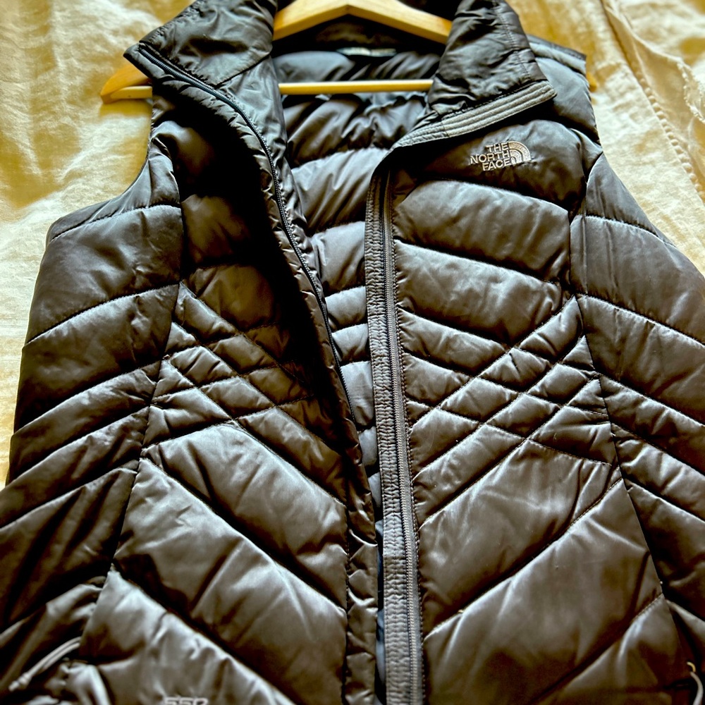 North Face down puffer vest women’s size medium charcoal gray